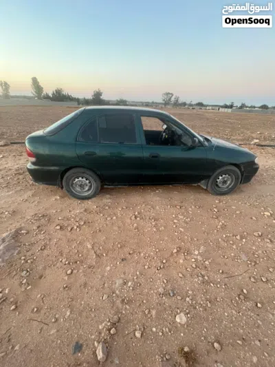 Hyundai Accent Limited 4