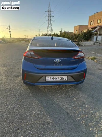 هيونداي ايونيك Standard 3