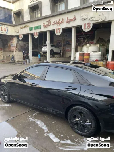 Hyundai Elantra SEL 3