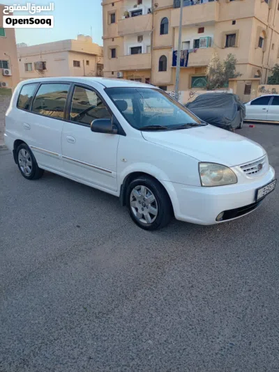 Kia Carens Luxury 3