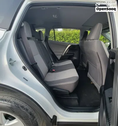 Toyota RAV 4 Limited 3