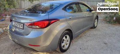 Hyundai Avante Standard 3