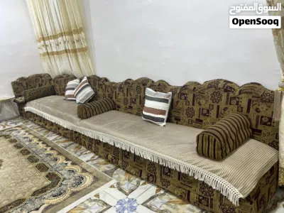 قنفات ديوان شبه جديده مستعمله بقله 2