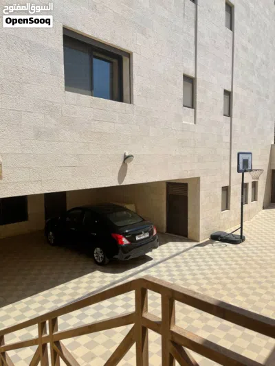 فيلا للبيع طريق المطار مقابل ايكيا على 2 دونم . حوض الغبيه 3