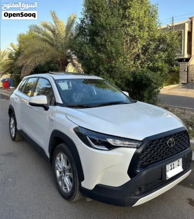 تويوتا كورولا Hybrid 3
