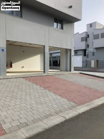 محل تجاري/صناعي بدخل شهري للبيع في مشروع مدينة سندان الصناعية 3
