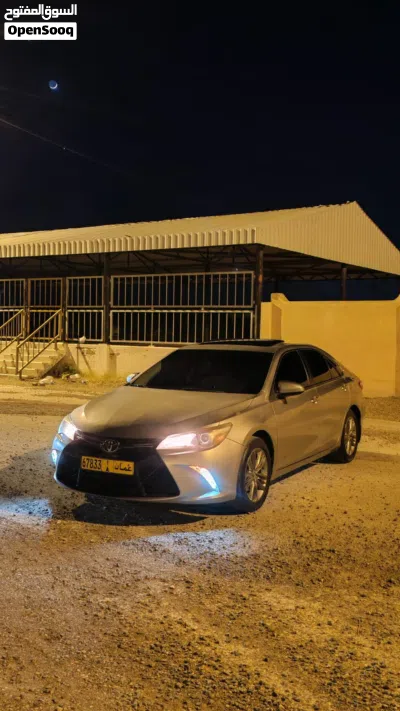 Toyota Camry SE 3