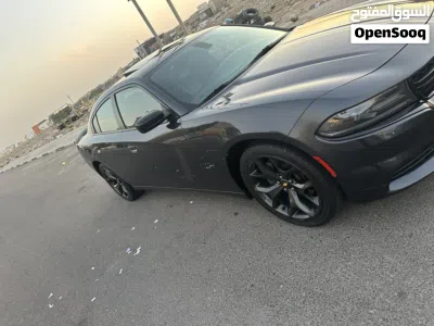 Dodge Charger SXT 4