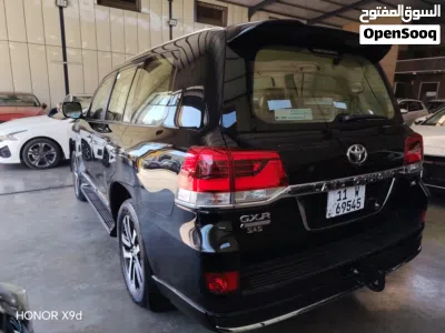 Toyota Land Cruiser GXR 3