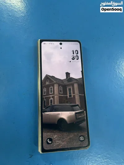 زد فولد 4 512غيغا شاشه داخليه خربانه: سعر 700 من الاخير 4