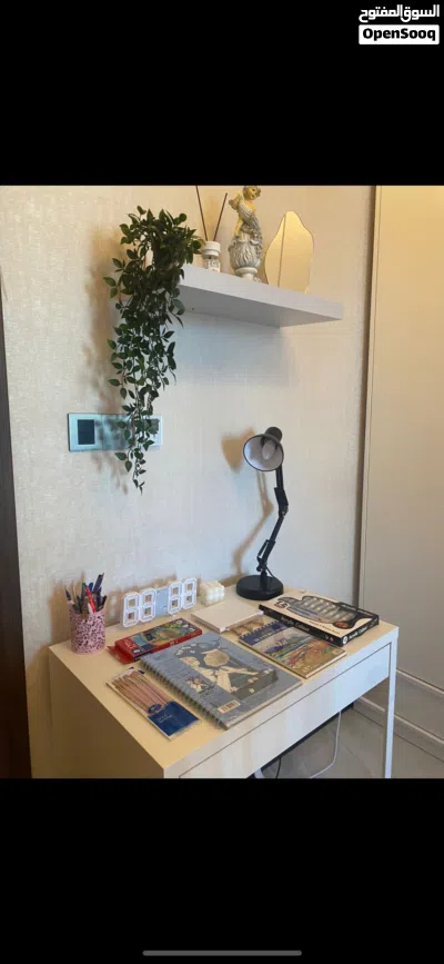 مكتب ايكيا الاصلي 2
