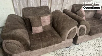 طقم كورنر و طقم طربيزات للبيع مستعمل و نظيف 3