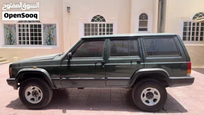 جيب شيروكى Sport 4