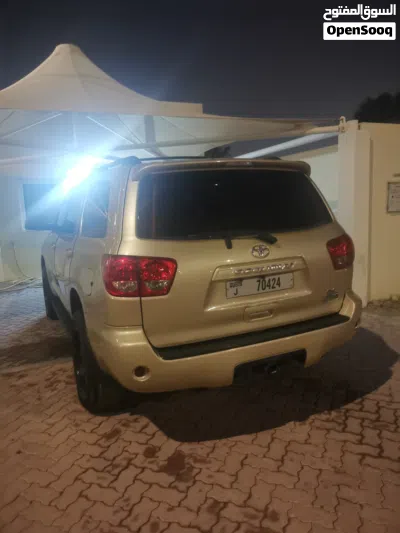 تويوتا سيكويا GXR 2