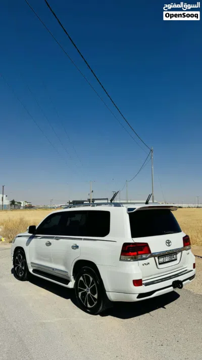 تويوتا لاند كروزر VXR 2