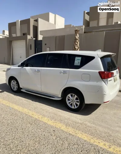 Toyota Innova G 3