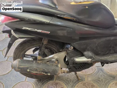 Honda PCX150 4
