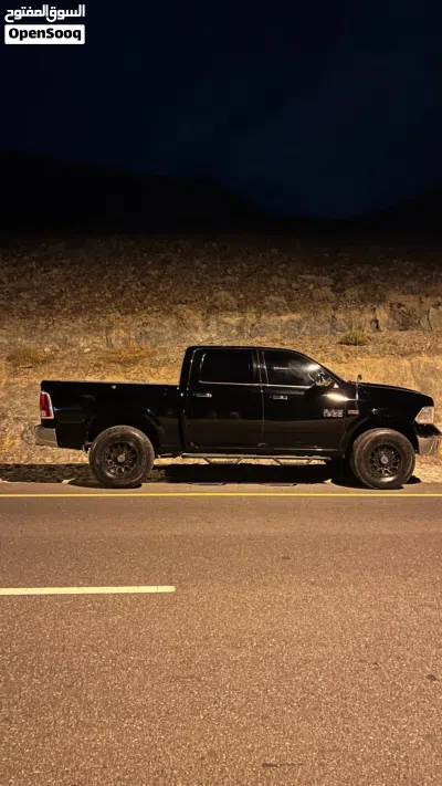 Dodge Ram Laramie 2