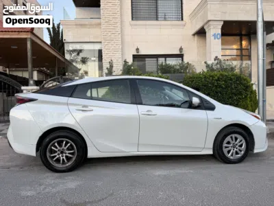 Toyota Prius Prius 4