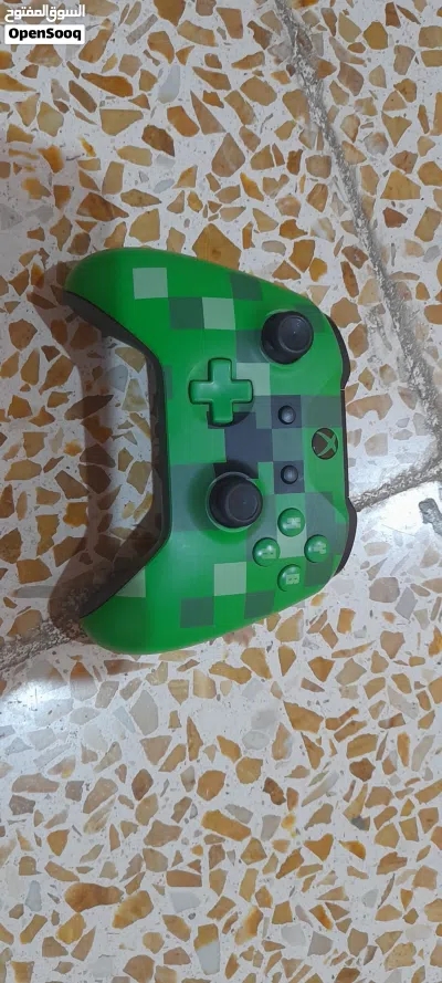 Xbox one x للبيع اقرأ الوصف 3