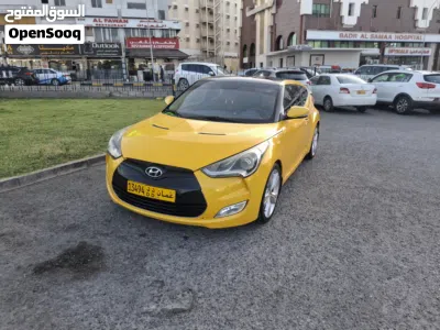 Hyundai Veloster Standard 2