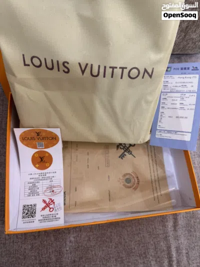 جنطه LV جديده مع علبتها 2
