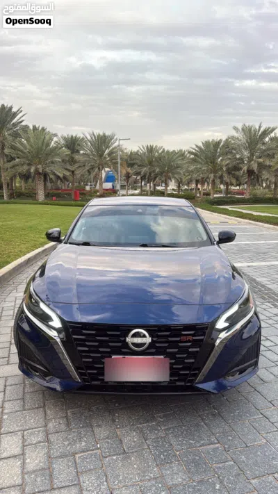 Nissan Altima SR 3