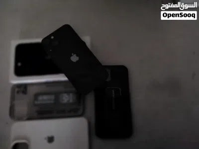 آيفون 13العادي للبيع المواصفات لون اسود نسبة البطاريه92غير مبدله وضمان لجهاز سنه مع لكرتون ولملحقات 3