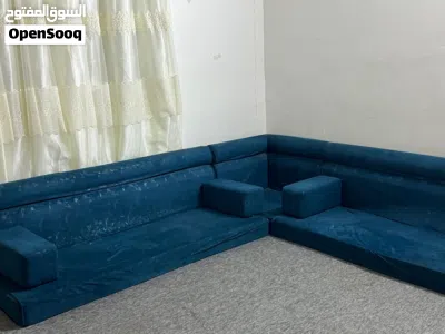 جلسه 5 متر اسفنج درجة ممتازه وخامه ممتازه زاويه واحده مع قطعتين كبار مع أربع مساند الحاله ممتازه 4