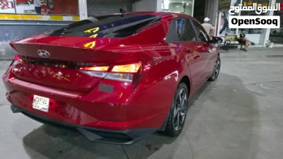 Hyundai Elantra SEL 3