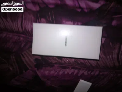 الجهاز نضيف جدا للبيع استعمال خفيف جداً السعر 35 لجهاز 256 4
