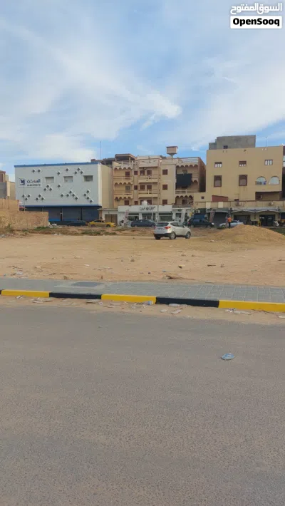 قطعة ارض متعددة الاغراض على الطىيق الرئيسي قرقارش مربعة 4