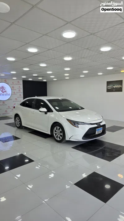 Toyota Camry LE 2