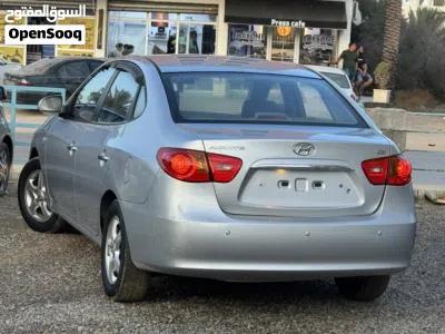 Hyundai Avante SE 4