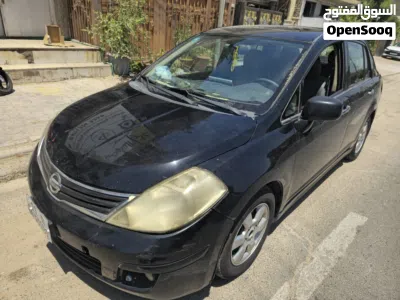 Nissan Versa SV 2