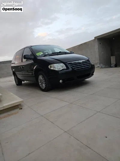 Chrysler Voyager LX 2