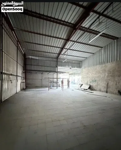 For Rent – Prime Industrial Facility in Barkaللإيجار أرض صناعيه بها محلات في الامام ومظلات في الخلف 2