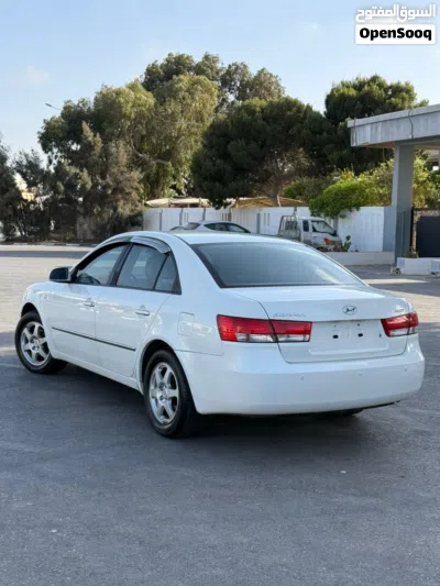 Hyundai Sonata GL 3