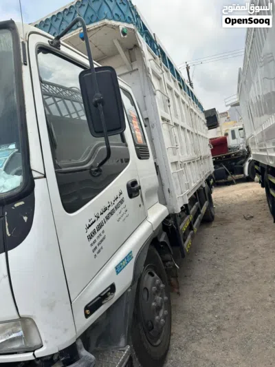 this truck for sale in ruwi good condesan 7ton 2