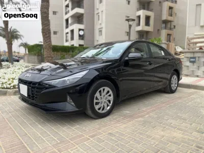 Hyundai Elantra Limited 4