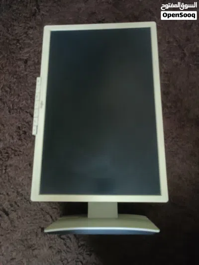 شاشة Fujitsu B22W-7 مقاس 22 بوصة ذات إطار أبيض. 3