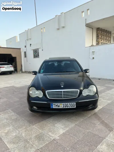 مرسيدس بنز الفئة-C C 200 2