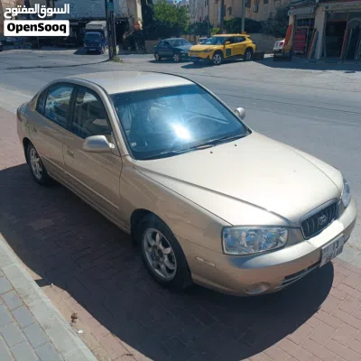 Hyundai Avante Standard 4