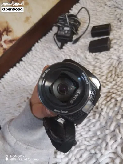 كاميرا نيكون d80 مع بطاريتين وشاحن 4