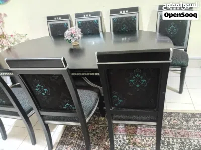طاولة طعام للبيع 2