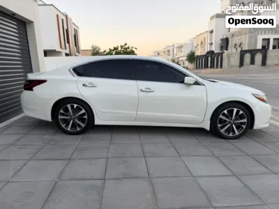 نيسان التيما SR 4