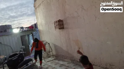 محلات مع بيت 3
