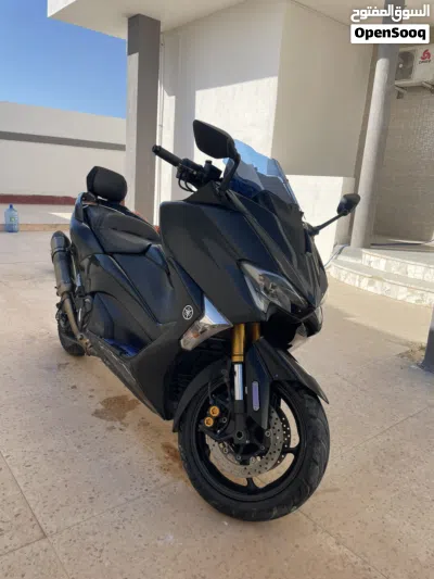 Yamaha TmaX 2