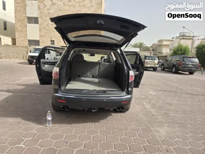 GMC Acadia Standard 4