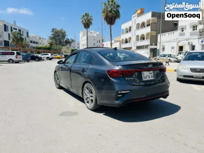 Kia Forte GT 3